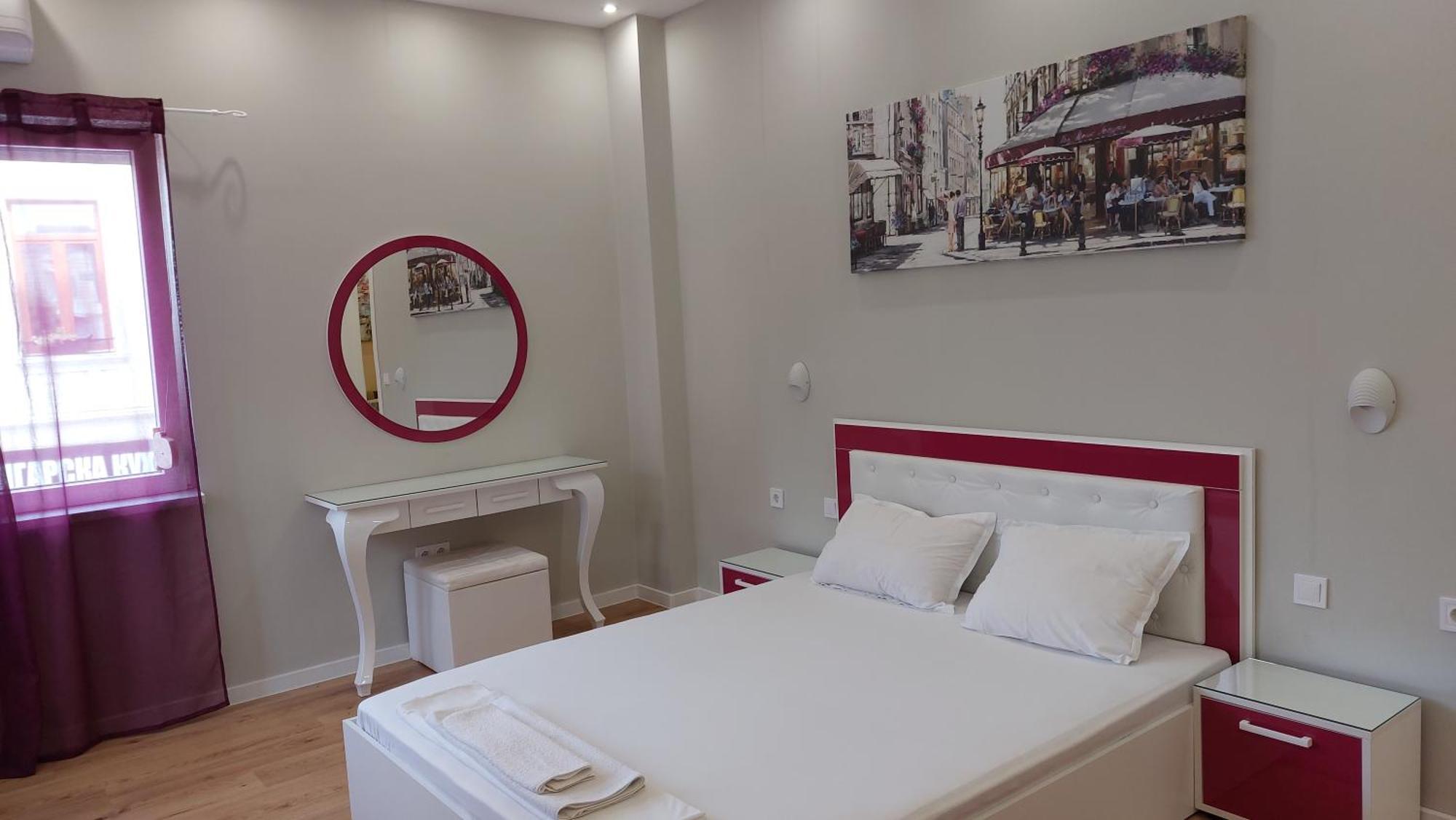 Апартамент Pink & Blue - 2Bdr With Balcony - Wi-Fi 瓦爾納 外观 照片
